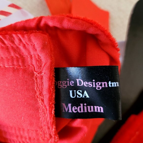 Doggie Design Christmas Dress and Leash Set For Dogs Size Medium New With Tags - Picture 5 of 5